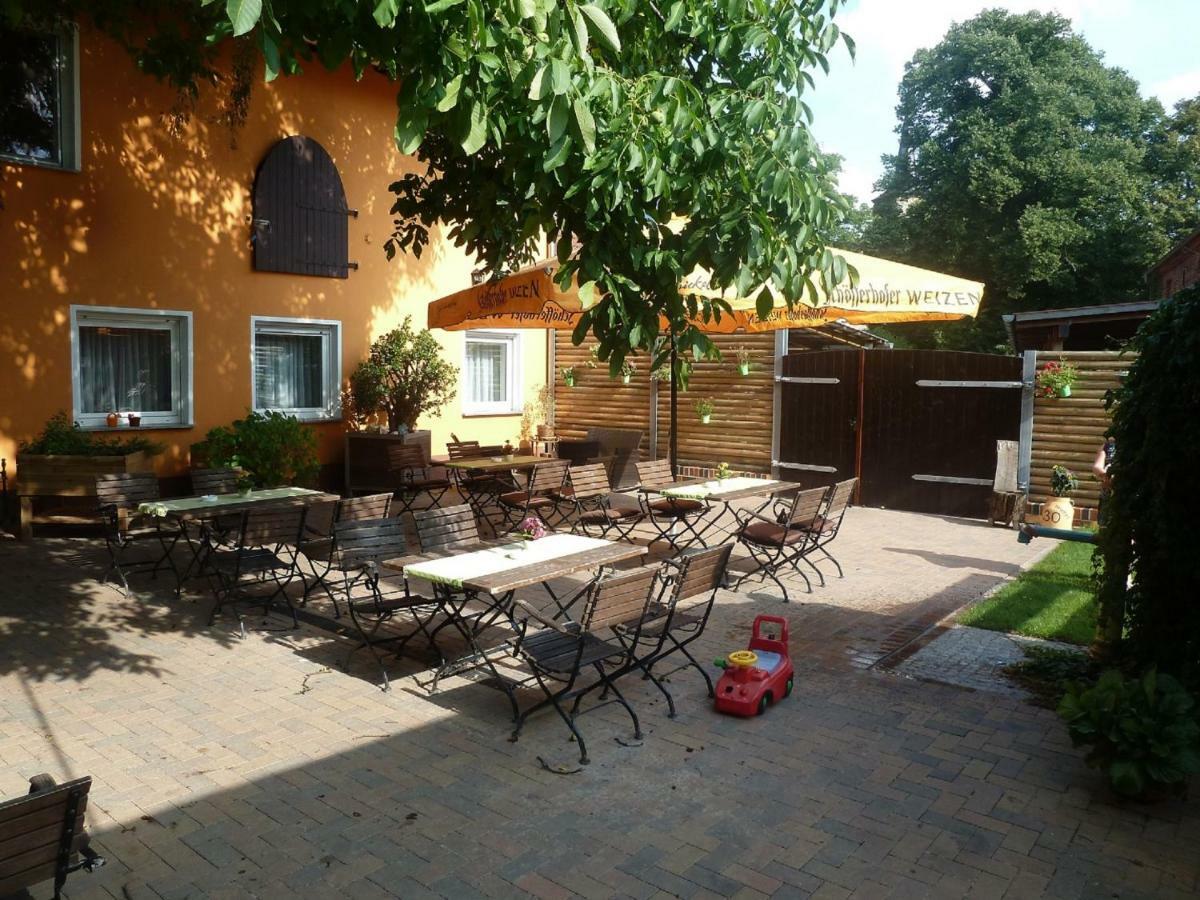 Landgasthof Deinert Genthin Bagian luar foto